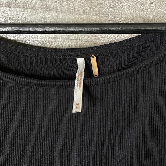 SOLD Free People Long Sleeve Top Medium - Picture 2 of 4